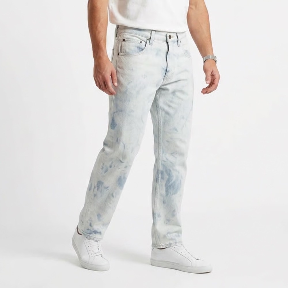 Light Wash Tie-Dye Men’s Jeans